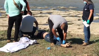 VIDEO Recuperan mujer ahogada del r&iacute;o Bravo; van 19 v&iacute;ctimas