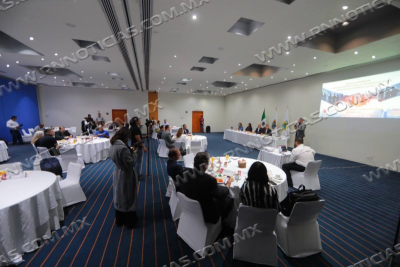 RECIBE NUEVO LAREDO DELEGACI&Oacute;N EMPRESARIAL DE MORELIA Y QUER&Eacute;TARO