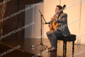OFRECE FRANCISCO BIBRIESCA UN CONCIERTO DE GALA EN NUEVO LAREDO