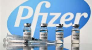 Pfizer solicita a Cofepris autorizaci&oacute;n de vacuna actualizada contra Covid-19