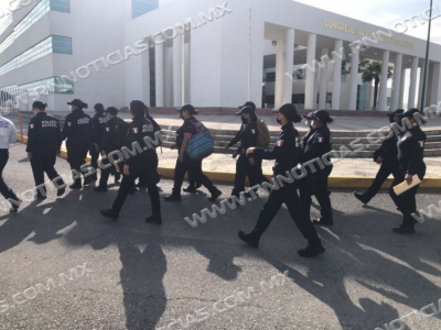 GOBIERNO DE CABEZA DE VACA ORDENA SITIAR CONGRESO, POLIC&Iacute;AS ESTATALES IRRUMPEN Y HOSTIGAN A OPOSICI&Oacute;N