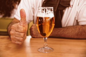 Cerveza subir&aacute; de precio en 2024