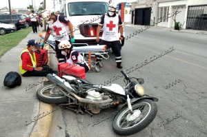 Impaciente motociclista causa choque en Nuevo Laredo
