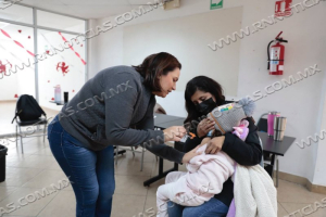 AGRADECEN VECINOS DE LA COLONIA FRANCISCO VILLA JORNADA DE VACUNACI&Oacute;N CONTRA EL COVID-19 DE GOBIERNO MUNICIPAL