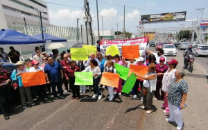 Toman 4 oficinas del hospital Canseco; Exigen insumos, plazas y aire acondicionado