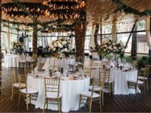Se intoxican 53 invitados por comida de boda en mal estado; detienen a tres