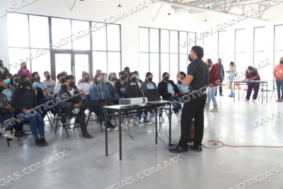 IMPARTEN A J&Oacute;VENES TALLER DE PREVENCI&Oacute;N DE ADICCIONES