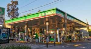Mexicanos pagar&aacute;n menos por la magna: premium sube de precio
