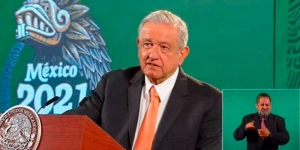 Habrá Grito y desfile, declara AMLO; analizan si será con público