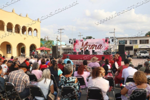 CELEBRA MUNICIPIO A MAM&Aacute;S NEOLAREDENSES