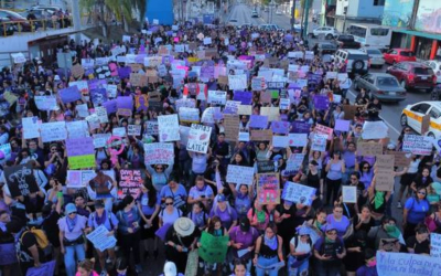 Marchan m&aacute;s de 2 mil en Tampico