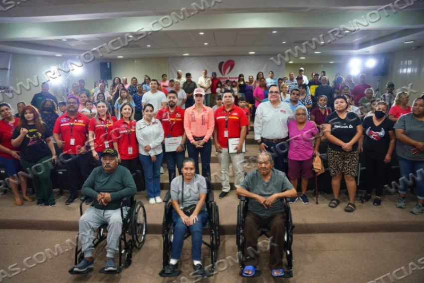 OXXO DONA 400 APARATOS FUNCIONALES AL SISTEMA DIF NUEVO LAREDO PARA BENEFICIAR A FAMILIAS EN SITUACIÓN DE VULNERABLE