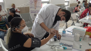 Benefician a ciudadanos con Brigada m&eacute;dica ECOS para el Bienestar del ISSSTE