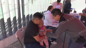 Reactiva Sector Salud vacunación en modalidad Drive Thru