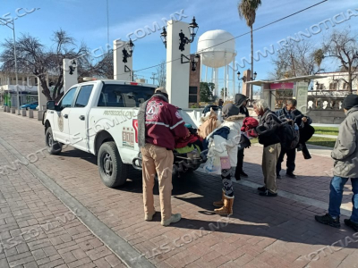 MANTIENE PROTECCI&Oacute;N CIVIL OPERATIVO CARRUSEL Y DONAN ROPA DE INVIERNO A CIUDADANOS