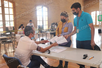 CONTIN&Uacute;A REGISTRO DE VACUNACI&Oacute;N EN LA SALA SERGIO PE&Ntilde;A