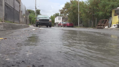 VIDEO La poca ca&iacute;da de lluvia en Nuevo Laredo aumenta calor y bochorno