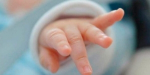 Despu&eacute;s de 19 abortos espont&aacute;neos, mujer da a luz beb&eacute; de m&aacute;s de 6 kilos