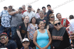 DISFRUTAN CIENTOS DE FAMILIAS VERBENA POPULAR EN JUEGO DE TECOLOTES POR 175 ANIVERSARIO