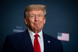 Donald Trump regresar&aacute; a Facebook tras dos a&ntilde;os de veto