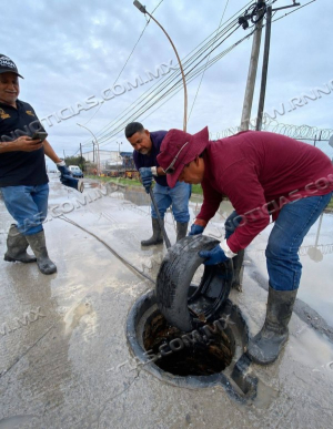 EXHORTA COMAPA A MANTENER LIMPIAS LAS CALLES ANTE PRON&Oacute;STICO DE LLUVIAS