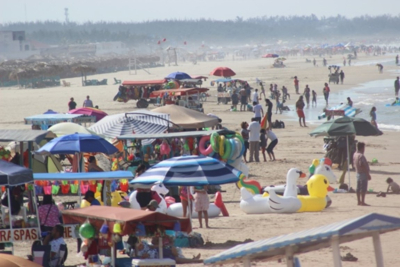 Coepris impedir&aacute; venta de osti&oacute;n y ceviche en la playa