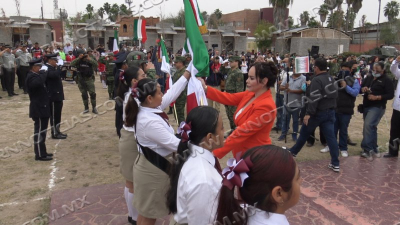 Realizan ceremonia por el 83 Aniversario del D&iacute;a de la Bandera