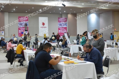 OFERTAN M&Aacute;S 760 VACANTES EN LA PRIMER "FERIA DEL EMPLEO"