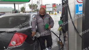 Gasolinazo en la frontera afecta bolsillo de familias, pero se estabilizar&aacute;