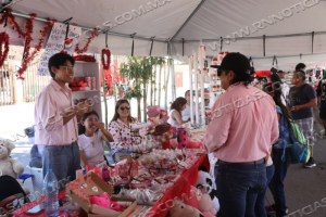 TODO LISTO PARA EL BAZAR DE SAN VALENT&Iacute;N; INVITA GOBIERNO MUNICIPAL A DISFRUTAR EN FAMILIA