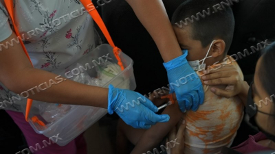 SIN REGISTRO PREVIO; VACUNA GOBIERNO MUNICIPAL 400 BEB&Eacute;S AL D&Iacute;A CONTRA COVID-19