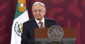 Comisi&oacute;n del Congreso de Per&uacute; declara a AMLO como persona non grata