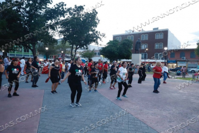 PROMUEVEN ACTIVIDADES F&Iacute;SICAS EN EL CENTRO HIST&Oacute;RICO