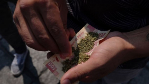 Suprema Corte declara inconstitucional penalizar posesi&oacute;n de m&aacute;s de 5g de marihuana