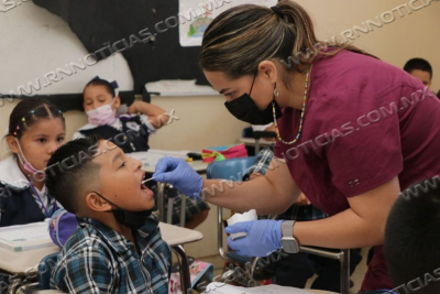 LLEVA GOBIERNO MUNICIPAL BRIGADAS DE SALUD A ESCUELAS