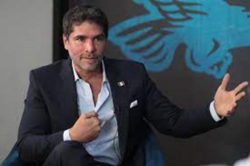 Eduardo Verastegui sigue con pocas firmas y lejos de su “sueño” de aparecer en la boleta presidencial