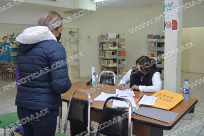 RECIBE EDUCACI&Oacute;N MUNICIPAL DOCUMENTOS PARA CONVOCATORIA BECA NUEVA ERA