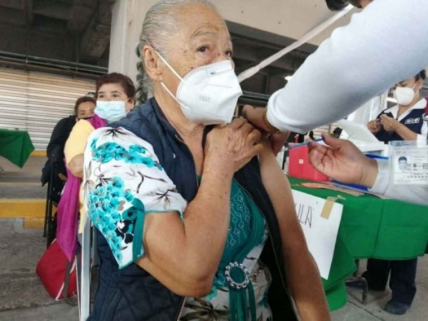Alistan vacunas para grupo de 50 a 59 a&ntilde;os; el pa&iacute;s tiene m&aacute;s de 18 millones de dosis