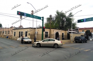 Se lleva de encuentro a taxista en Nuevo Laredo