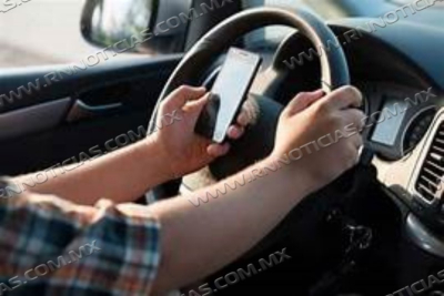 60 por ciento de accidentes viales est&aacute;n relacionados con el uso del celular
